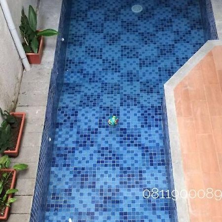 Hazel House With Swimming Pool By Grorental Бандунг Экстерьер фото
